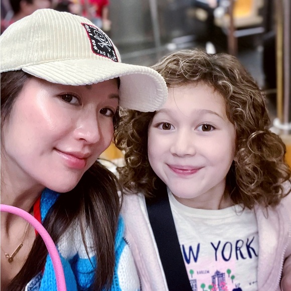 Meet your Posher, Annie - Picture 1 of 2